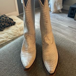 white snakeskin idyllwind by Miranda lambert